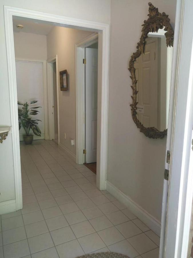 Lakeside Private Suite-Queen Bed Room Tottenham 외부 사진